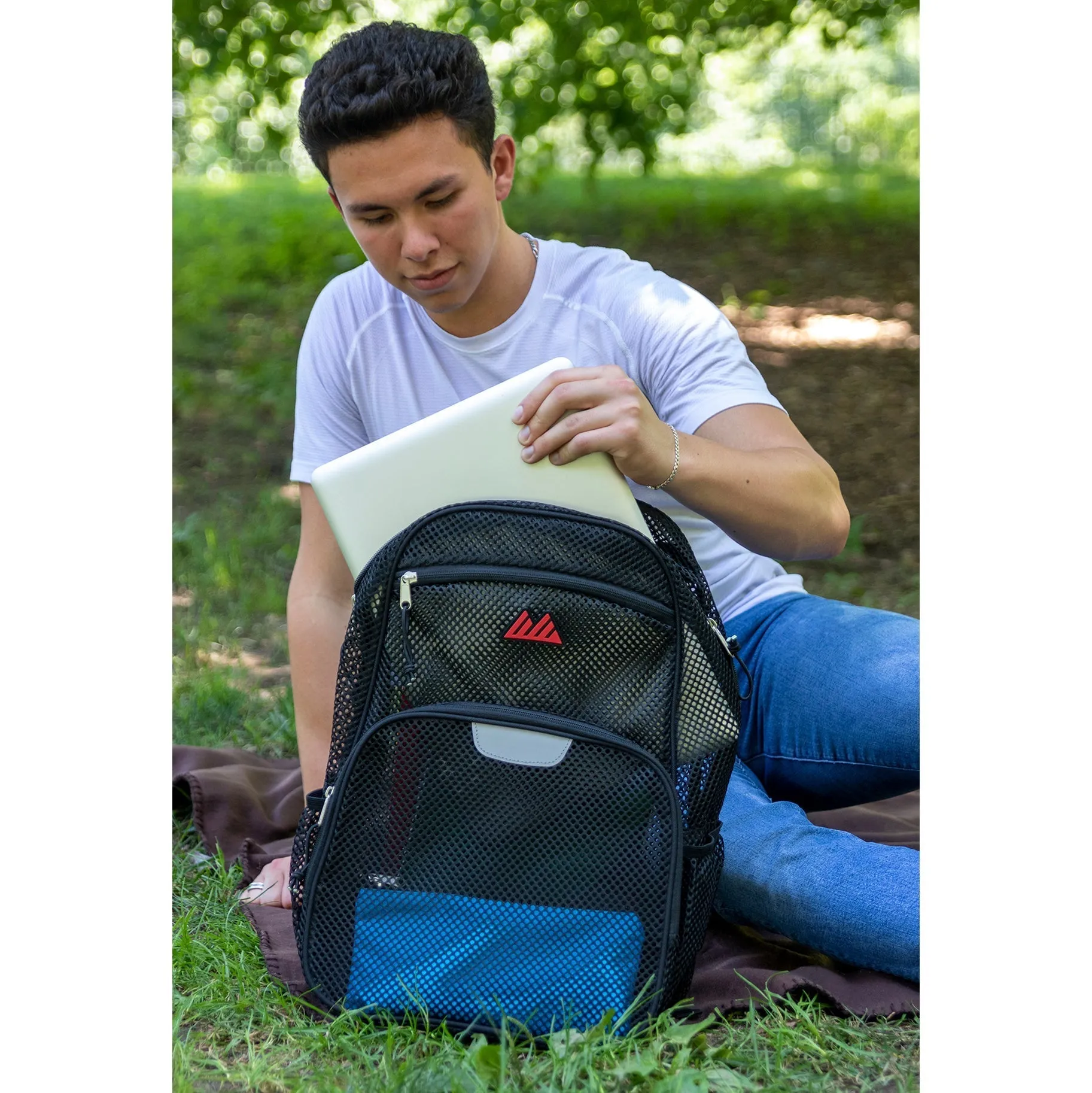 18 Inch Pro Jersey Reflective Mesh Backpack