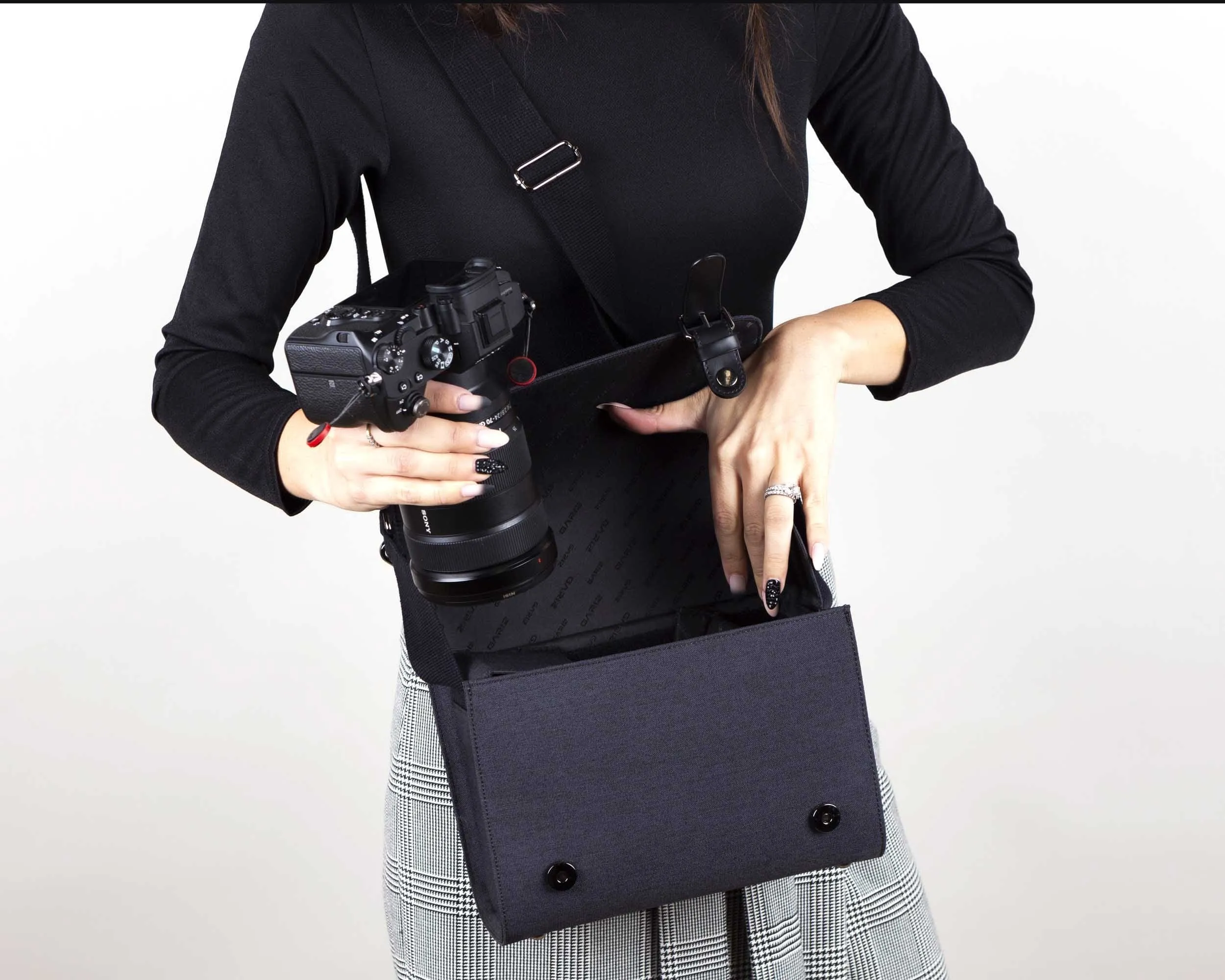 Anthracite Grey Binalpath Canvas Camera Shoulder Bag - Ace