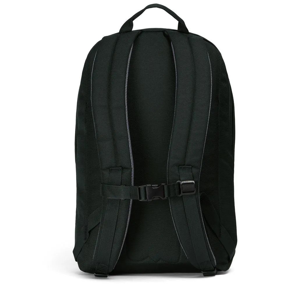 Core Zip Pack 15L