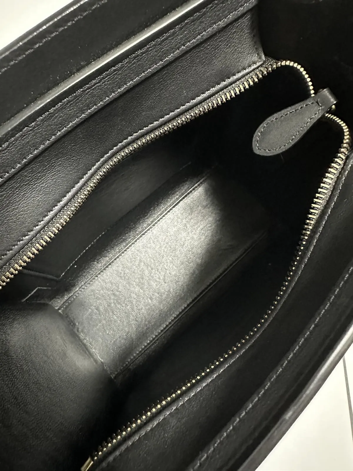 <b>CELINE</b> <br>Nano Luggage Smooth