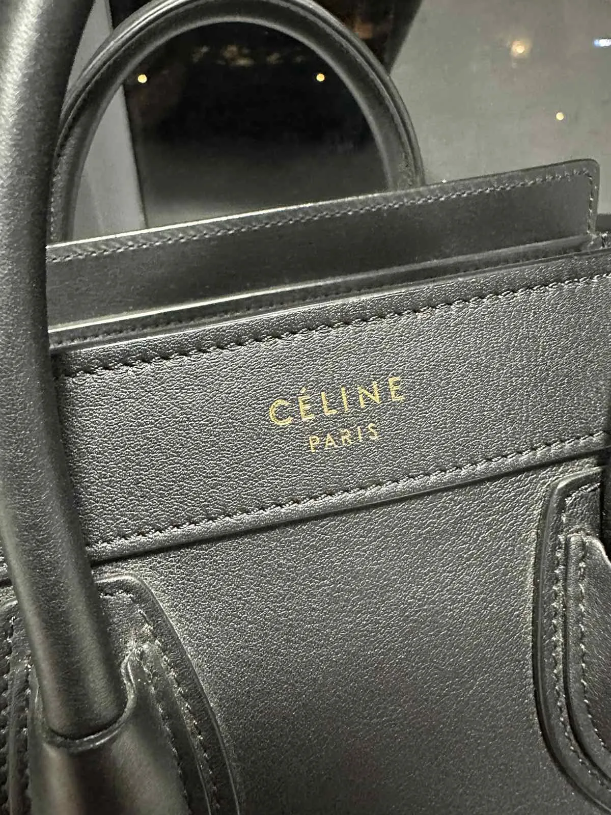 <b>CELINE</b> <br>Nano Luggage Smooth