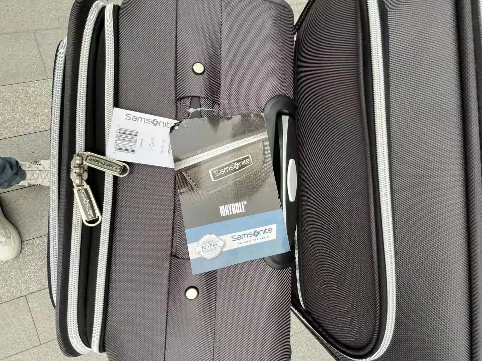 Samsonite Maybole 4 Wheels soft spinner