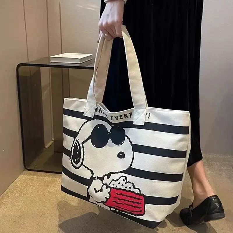 Snoopy inspired womens totebag.